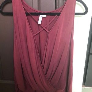 franscescas maroon crossed flowy top